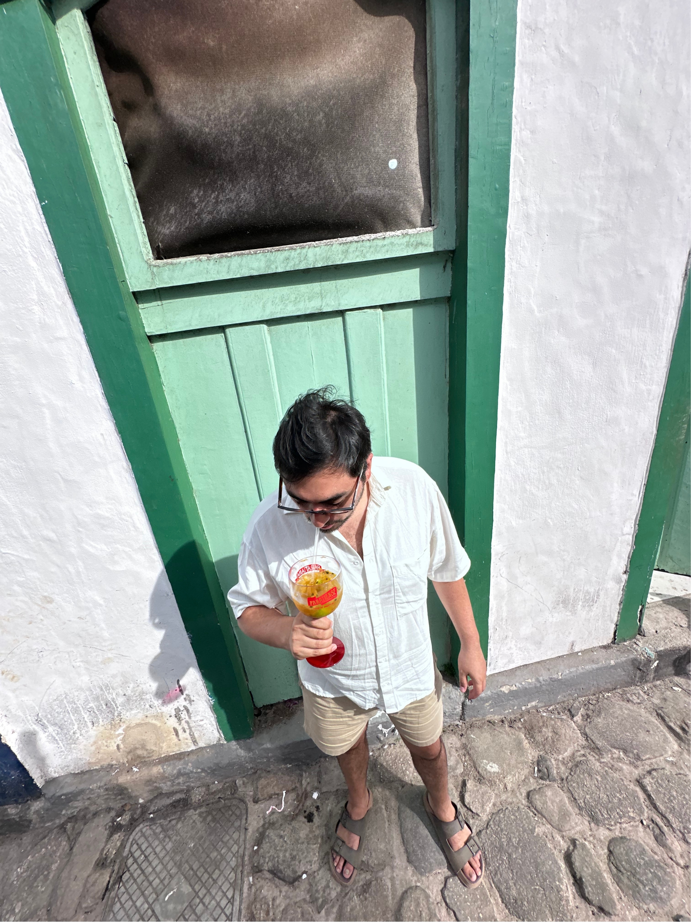 Esteban en el centro histórico de Paraty
