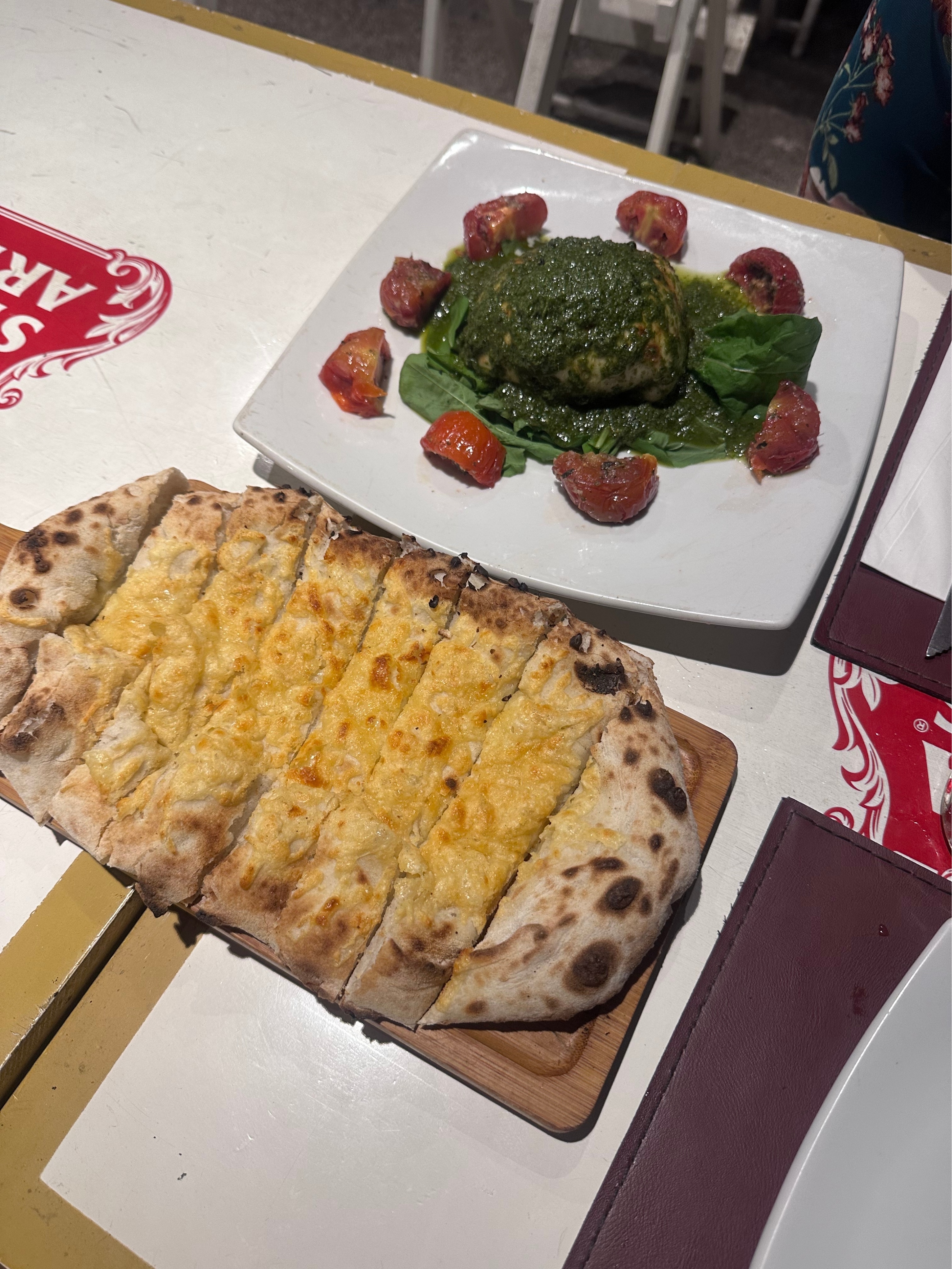 Focaccia con pesto en Zagga Pizza